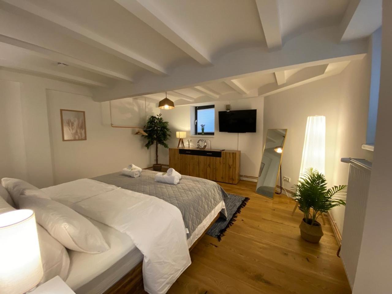 Appartamento Stilvolle Stadtwohnungen I Komfort & Charme *